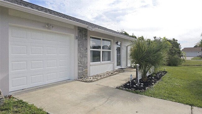 Building Photo - 13398 Ballon Ave