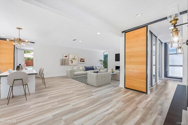 Foto del edificio - 2 br, 3 bath House - 11230 Dilling St
