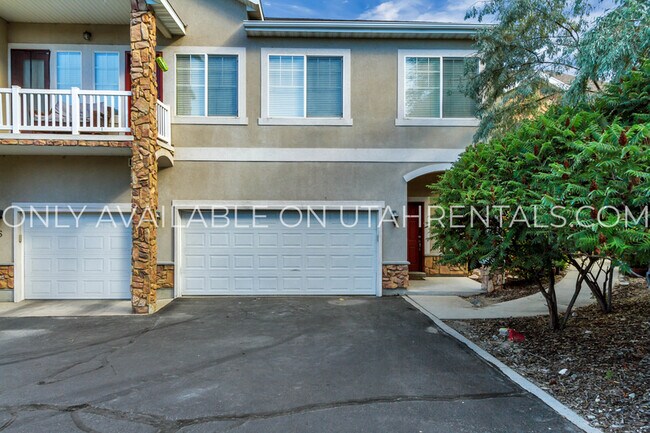 Foto del edificio - 1077 Canyon Meadow Dr