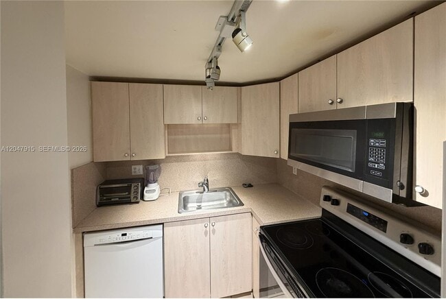 Photo - 1205 Mariposa Ave (Coral Gables, FL) Apartment