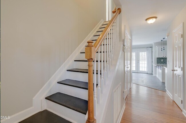 Foto del edificio - 5900 Eaglesfield Dr
