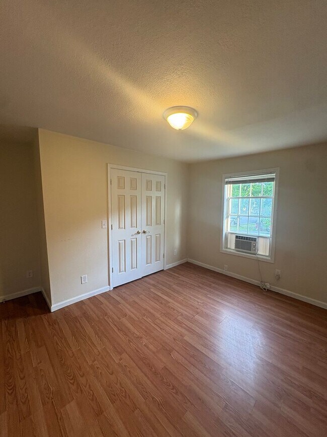 Foto del edificio - Etowah 37331 - Now available, 1-bedroom, 1-bath apartment conveniently located in Etowah! - Conta...