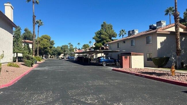 Building Photo - Beautiful & upscale 2 bedroom 2 bathrooms ...