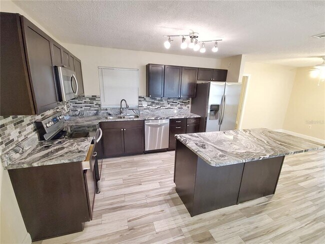 Foto del edificio - 5349 70th Ave N