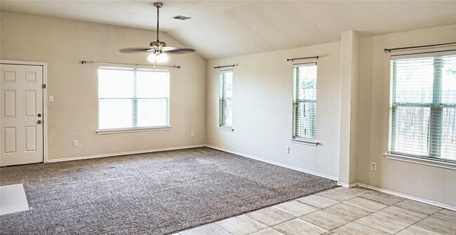 Foto del edificio - 9959 Driftwood Park Dr