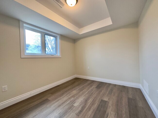 Photo du bâtiment - Brand New 2-Bedroom Townhome – Available I...