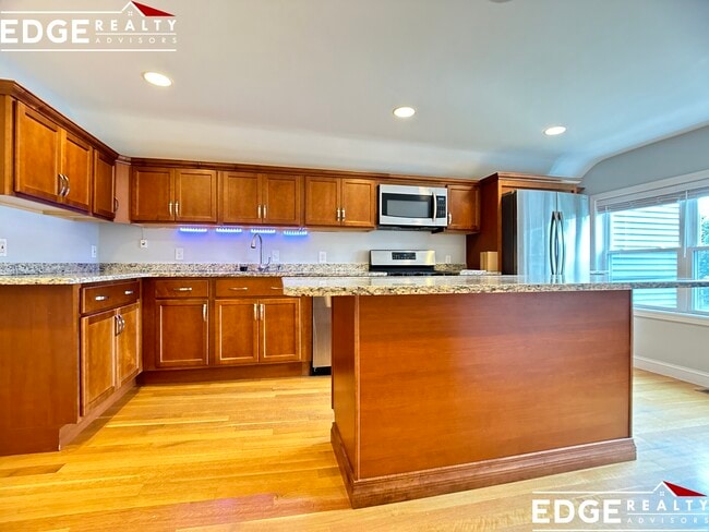 Foto del edificio - 171A Lexington St