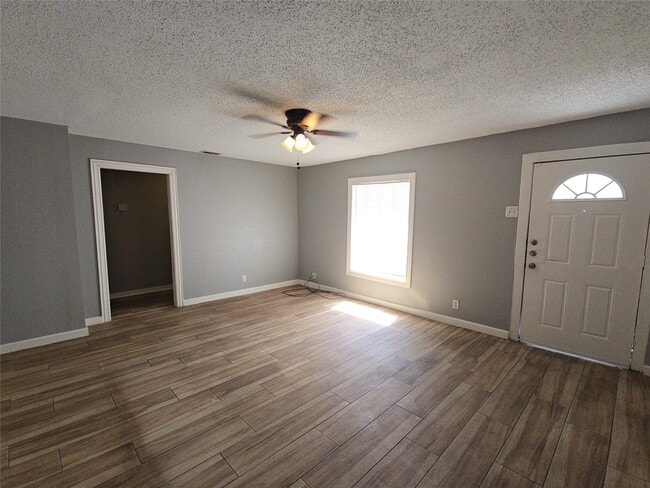 Building Photo - 5115 Balkin St