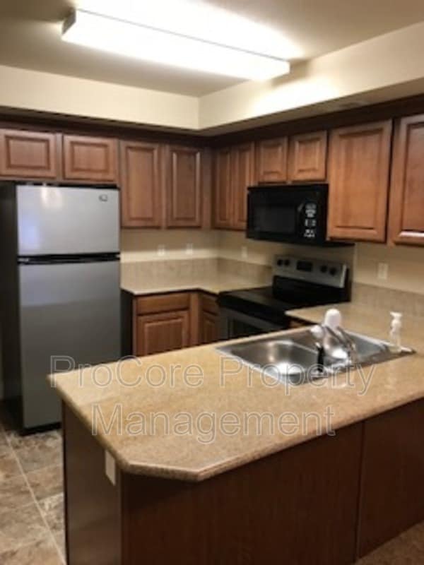 9926 W Rosecroft Ct, Boise, ID 83704 Townhome Rentals in Boise ID