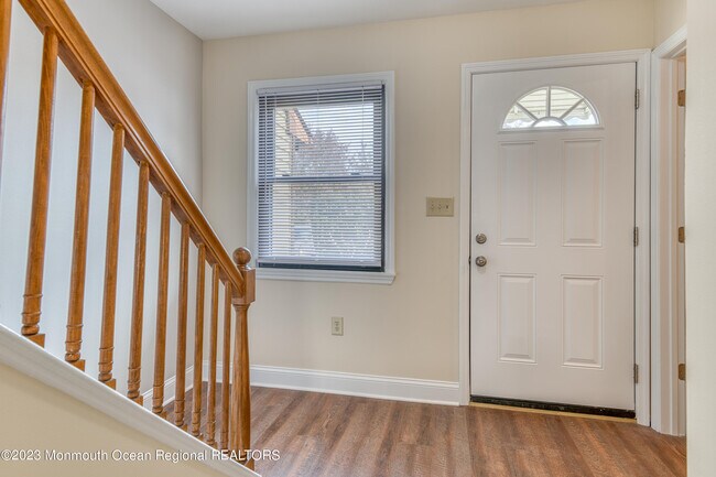 Foto del edificio - 486 Crawford St