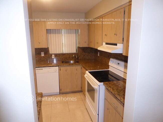 Foto del edificio - 801 SE 15th St