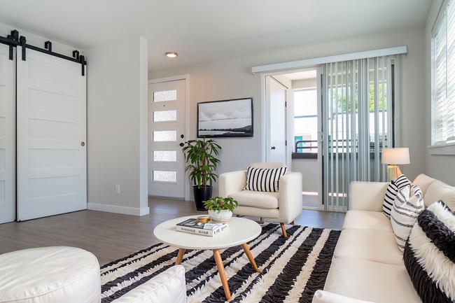 Living Room - Flamingo Apartments