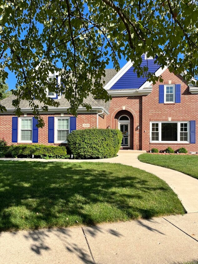 Primary Photo - 140 Breckenridge Dr