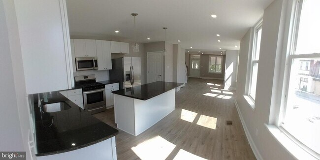 Foto del edificio - 221 W Coulter St
