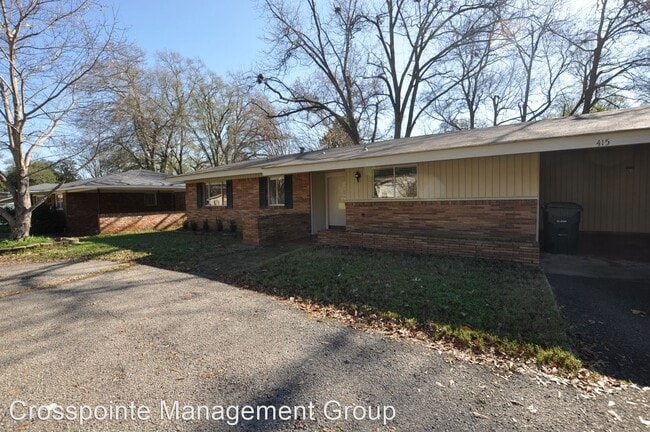 Building Photo - 3 br, 2 bath House - 415 E. Amherst