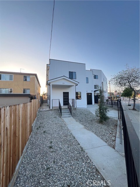 Foto del edificio - 4264 Capistrano Way