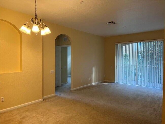 Building Photo - 6402 Cava Alta Dr