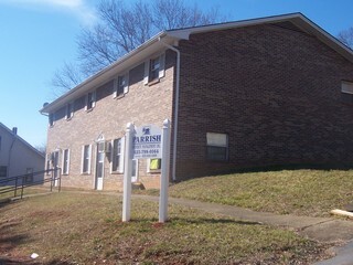 Primary Photo - 204 W Bernard Ave