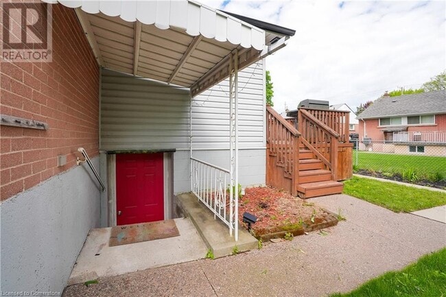 Building Photo - 13 Beaucourt Pl