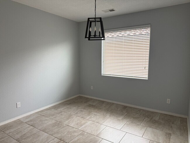 Foto del edificio - 5909 Mafraq Ave NW