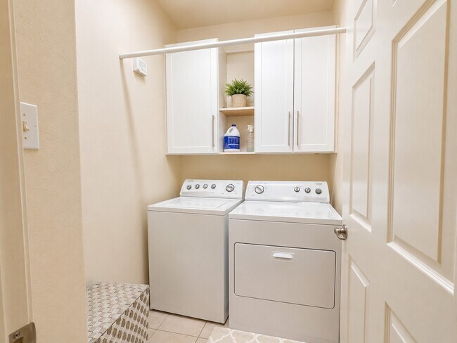 Foto del edificio - 25203 Bright Hollow Ln