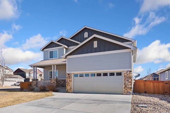 Building Photo - Lovely 3 Bedroom house to call home