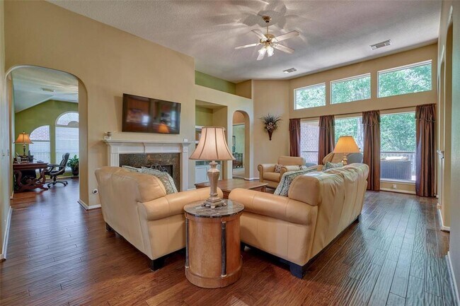 Building Photo - 13722 Treebank Ln