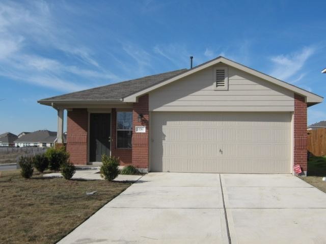 Primary Photo - 176 Pebble Creek Ln