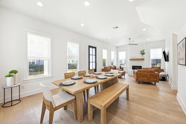 Foto del edificio - 1034 Grant Wood Ave