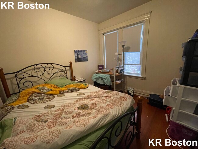 Foto del edificio - 1381 Commonwealth Ave