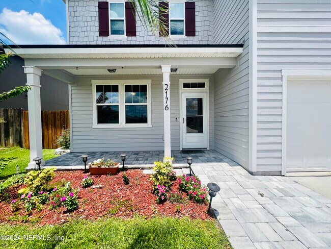 Building Photo - 2176 Pebble Point Dr