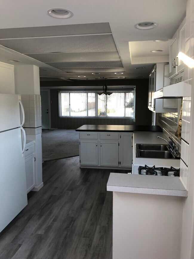 Foto del edificio - 318 N Gainsborough Ave