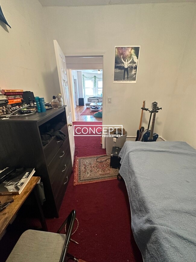 Building Photo - 52 Fenway