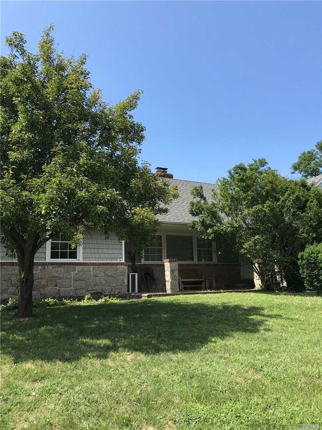 Foto principal - 18 Westland Dr
