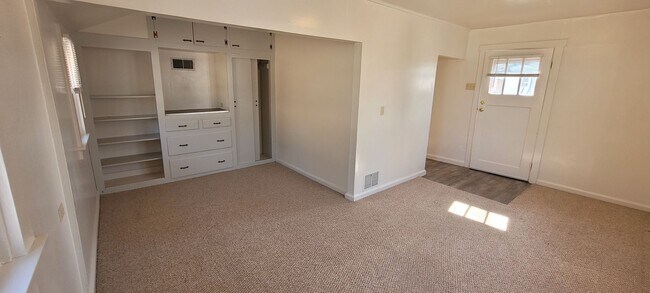Foto del edificio - 2 Bed 1 Bath