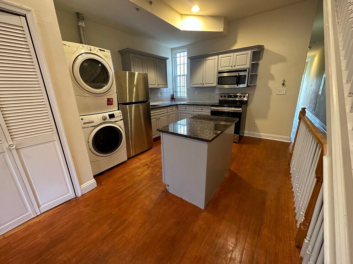 Foto principal - Park Ave N 2331