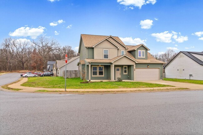 Foto del edificio - Beautiful 4 bedroom Pet Friendly Home For Rent!