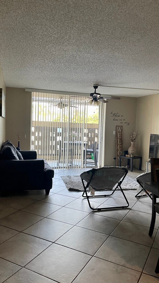 408 NW 68th Ave Unit 107, Plantation, FL 33317 Condo for Rent in Plantation, FL
