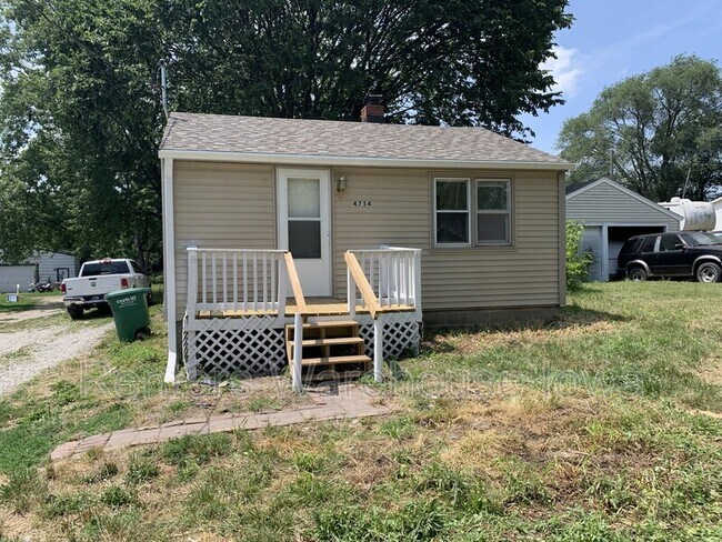 Foto del edificio - 4754 NE 27th Ct