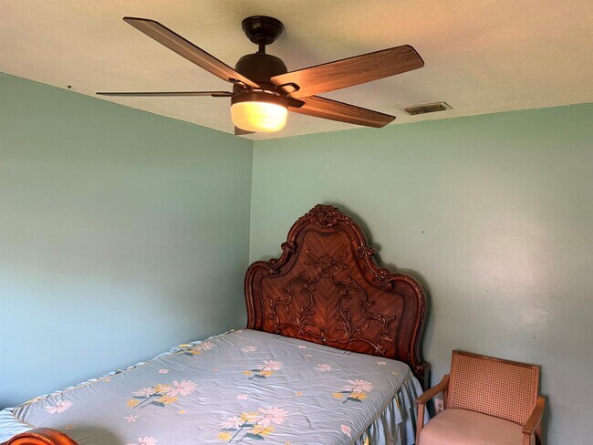 Foto del edificio - 6082 Wauconda Way E