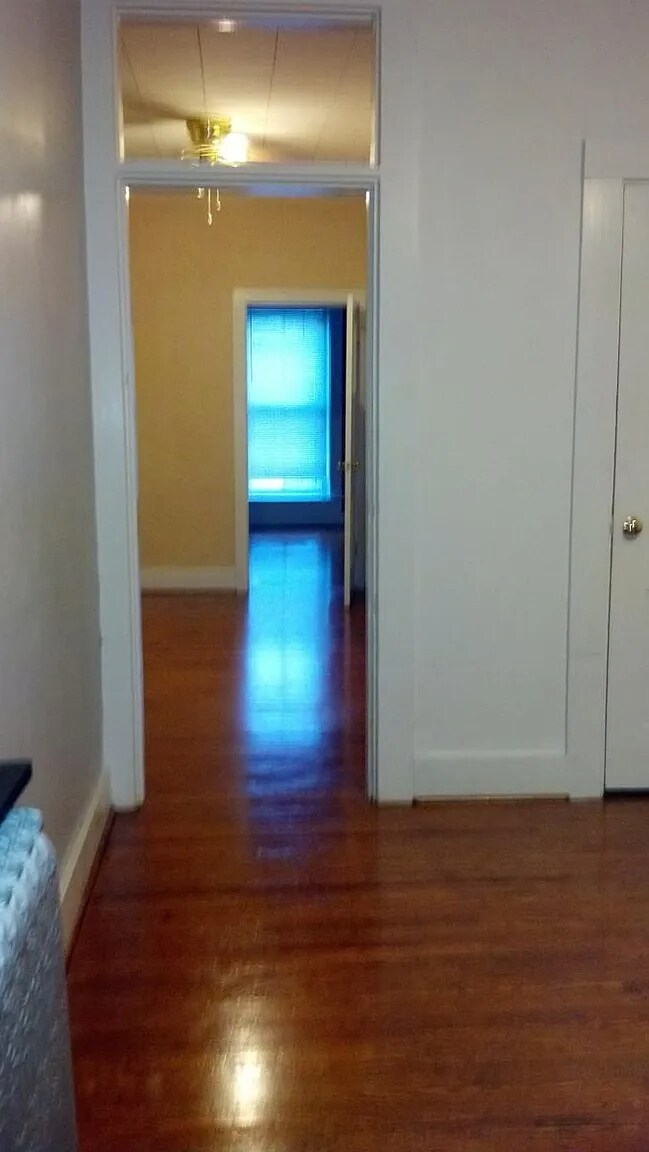 Foto del edificio - 105-4 E Main St