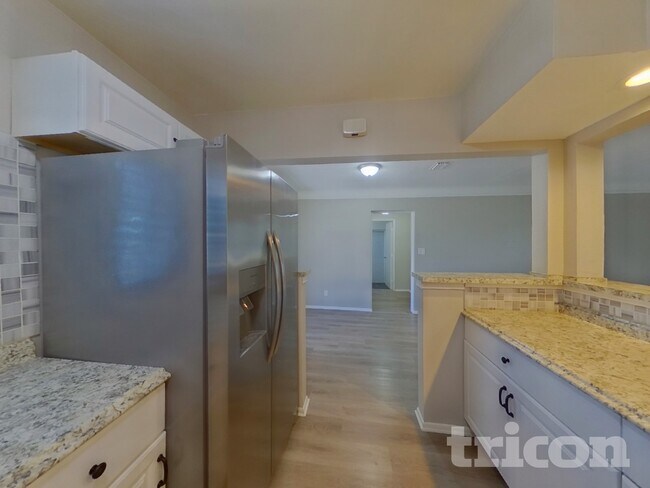 Foto del edificio - 6630 17th Ln N