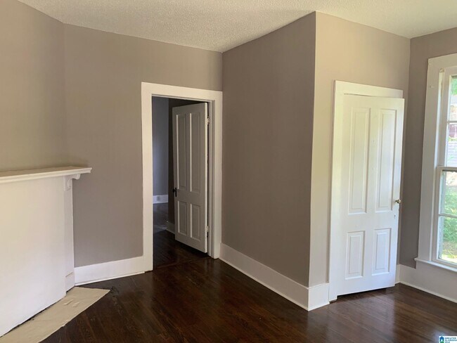 Foto del edificio - 8152 3rd Ave