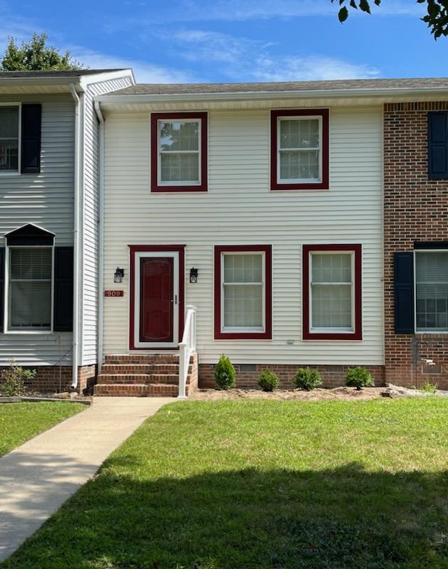 Primary Photo - 909 Tamarac Dr