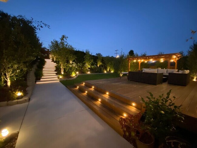 Foto del edificio - 111 Kinross Dr