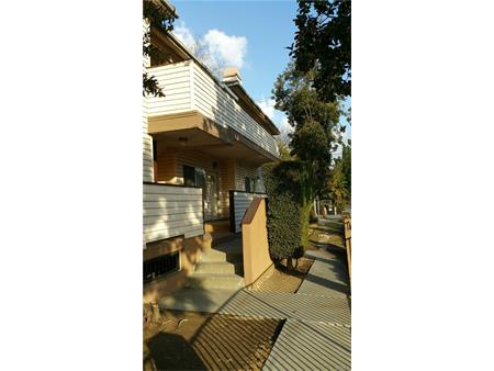 Primary Photo - 1055 E Union St
