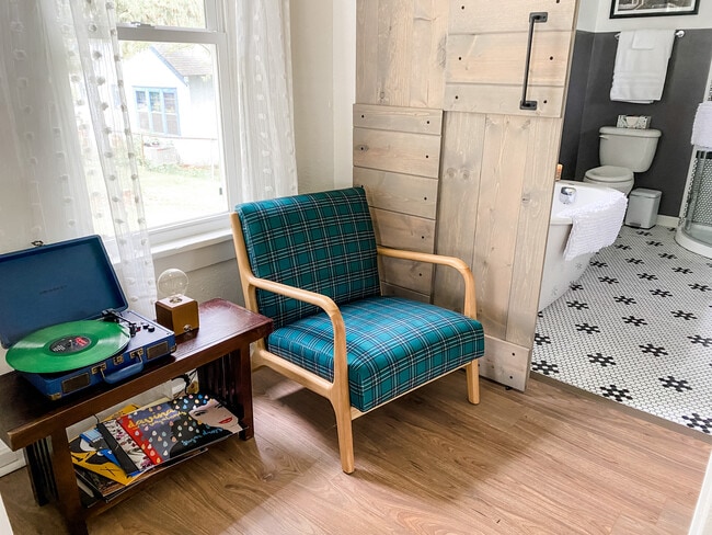 Building Photo - 1012 Englewood Ave