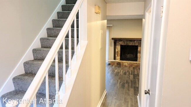 Building Photo - 3 br, 2.5 bath House - 803 Heritage Oaks Dr.