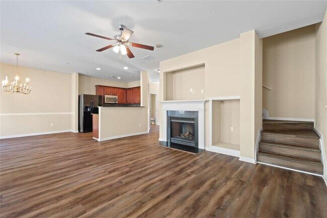 Building Photo - 3323 Castleberry Village Cir