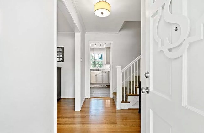Private entry - 10210 Epsilon Rd